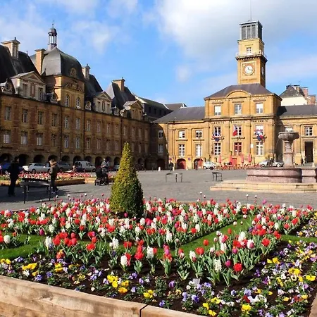 아파트 Le Petit Ardennais Charleville-Mézières